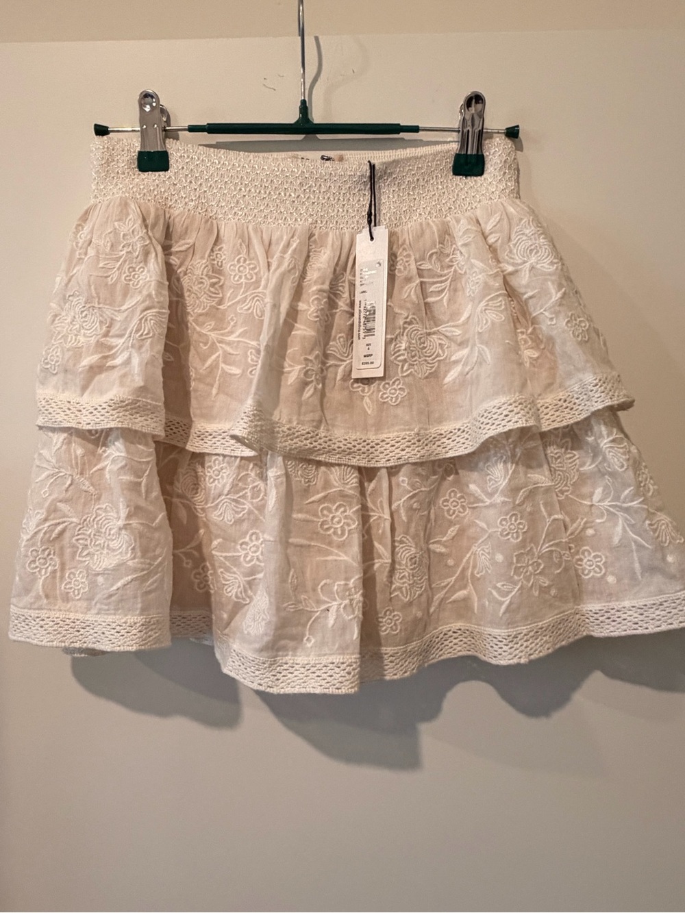 NWT Alice + Olivia Tiered Embroidered Mini Skirt Off White Size 4